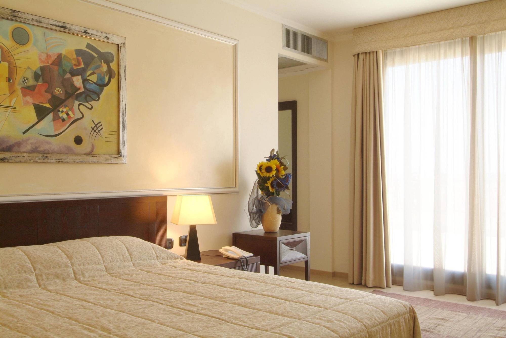 Ih Hotels Roma La Mela Exteriör bild