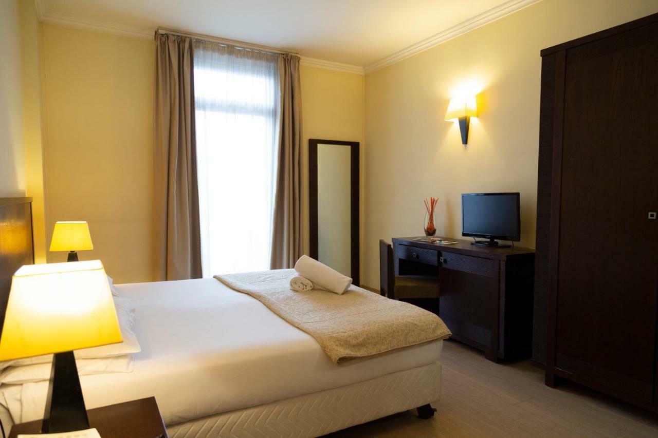 Ih Hotels Roma La Mela Exteriör bild