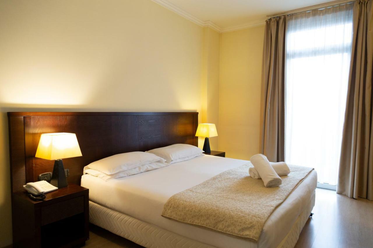 Ih Hotels Roma La Mela Exteriör bild